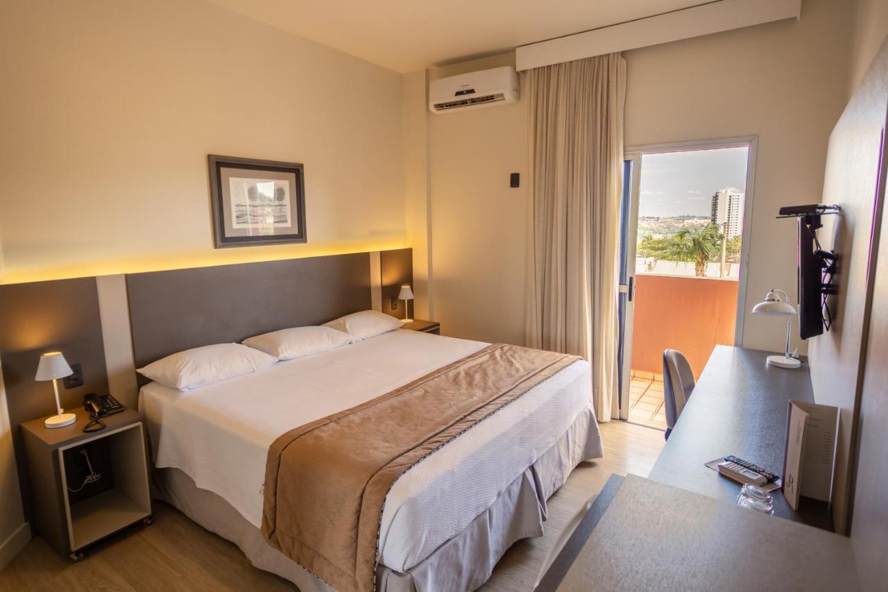 Jr Hotel Marília Eksteriør bilde